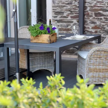 Moselromance Mit Grosser Sonnenterrasse By Interhome טראבן-טרארבאך